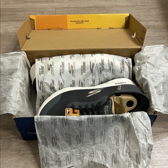 Skechers Slip ins memory foam Athletic Shoes - Picture 2 of 10